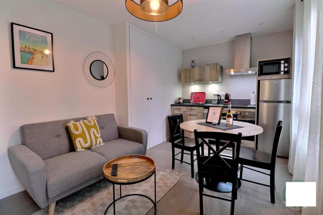 Les Mots Bleus Apartment Dinard Exterior photo