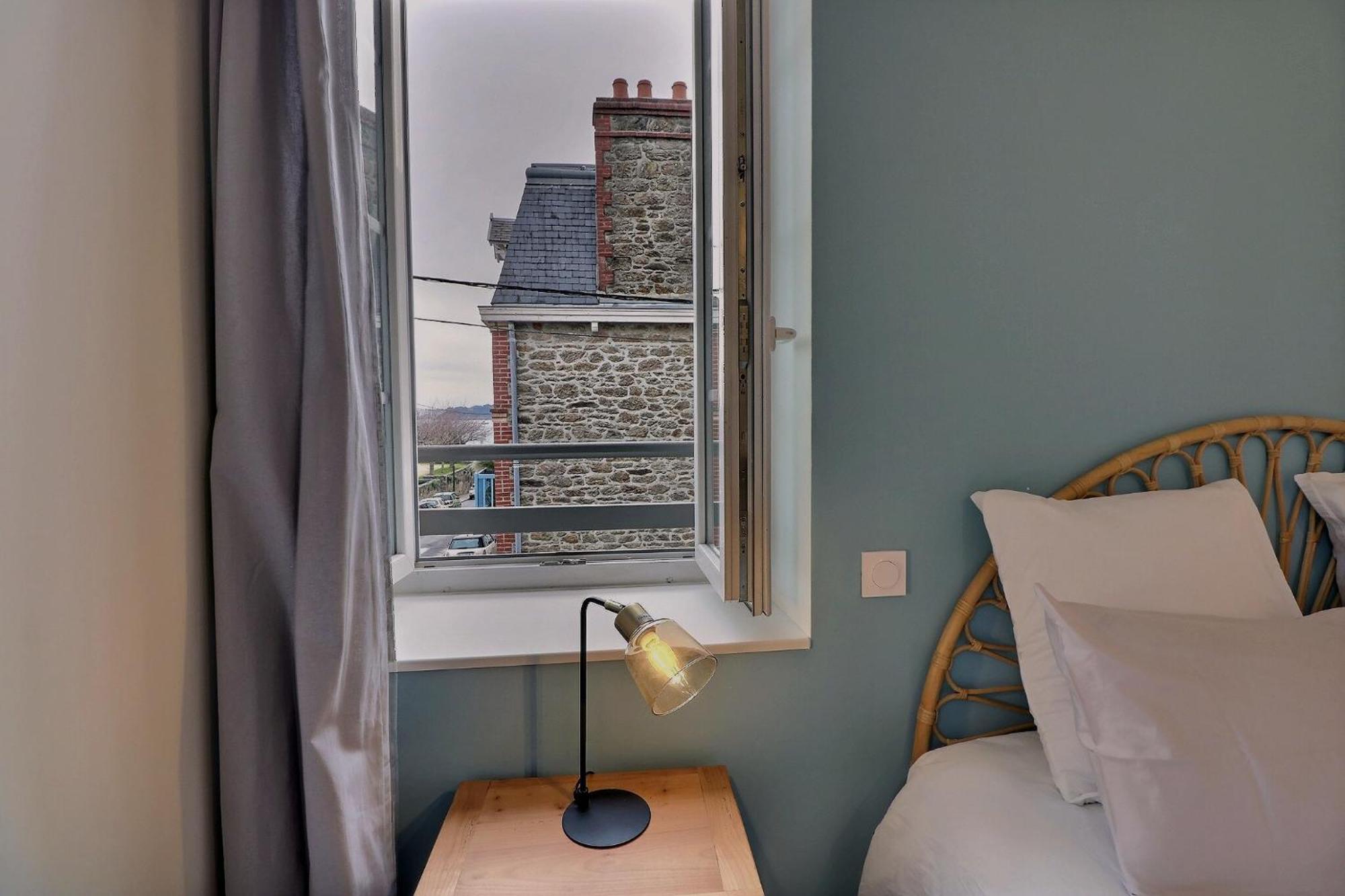 Les Mots Bleus Apartment Dinard Exterior photo