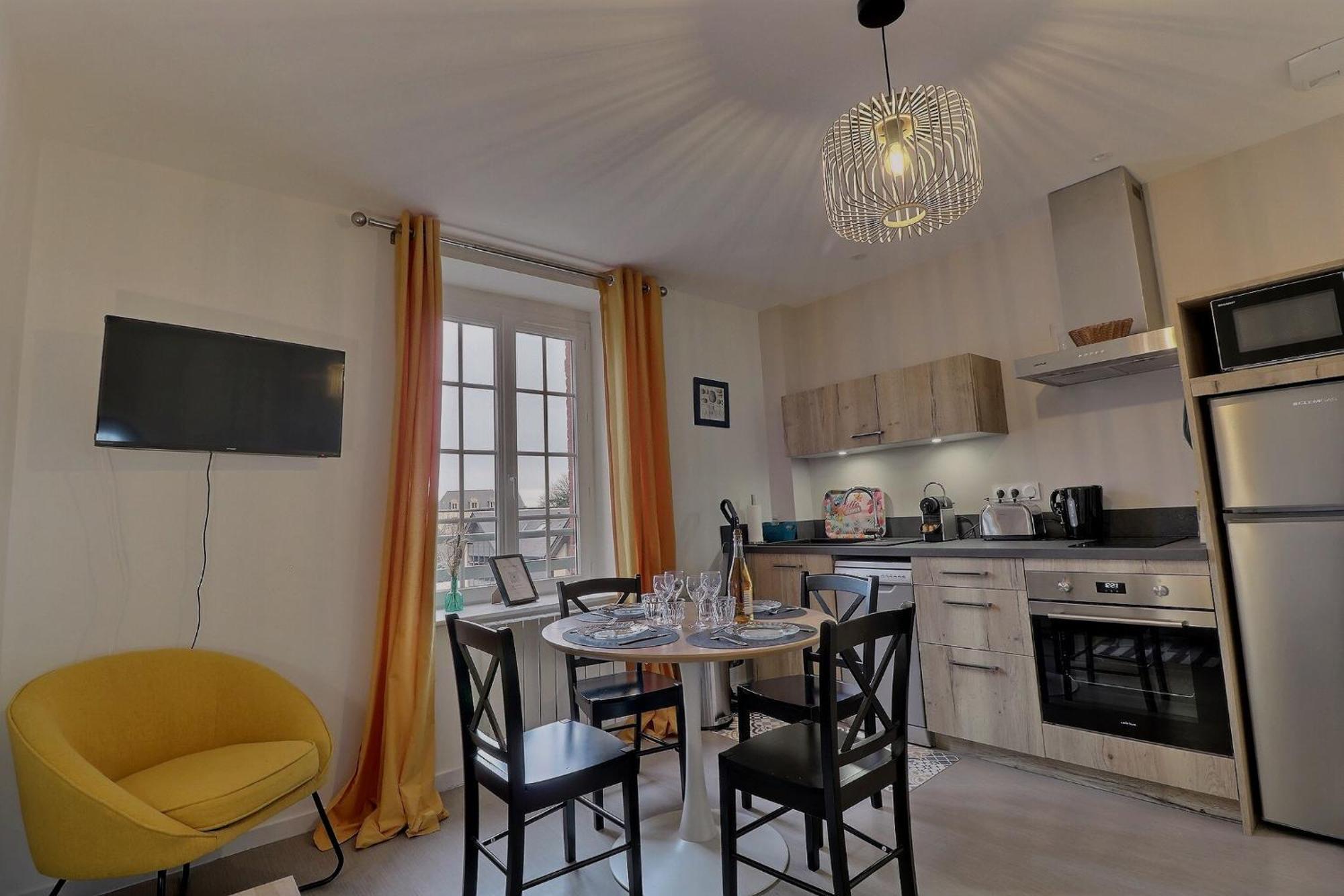 Les Mots Bleus Apartment Dinard Exterior photo