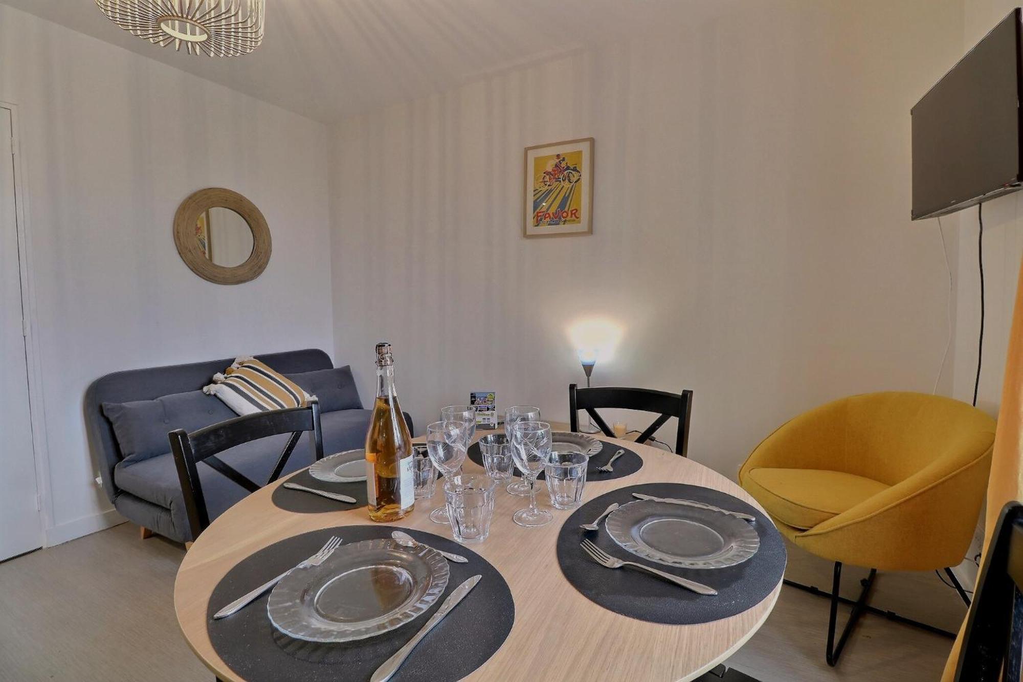 Les Mots Bleus Apartment Dinard Exterior photo